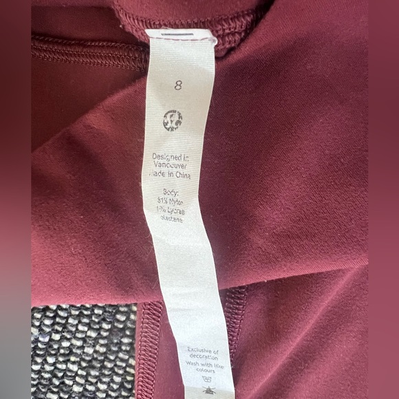Lululemon Aligns Size 8 - Picture 3 of 3